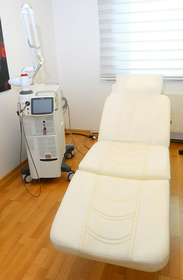 Lazerle Tırnak Tedavisi